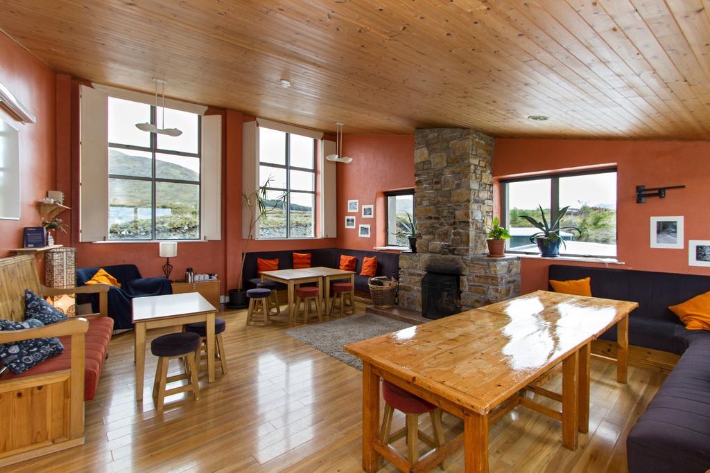 Killary Adventure Centre Hotel ลีนอน ภายนอก รูปภาพ